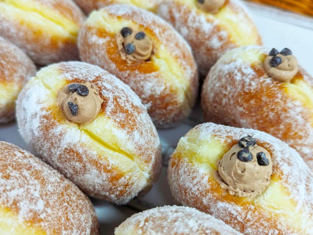 大人気！チョコホイップイーストドーナツ